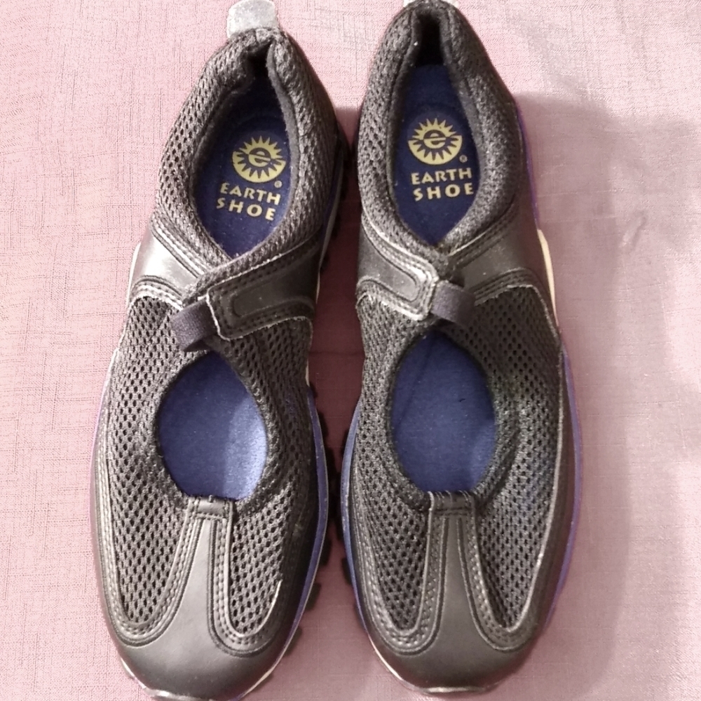 Women's Earth Casual Shoes